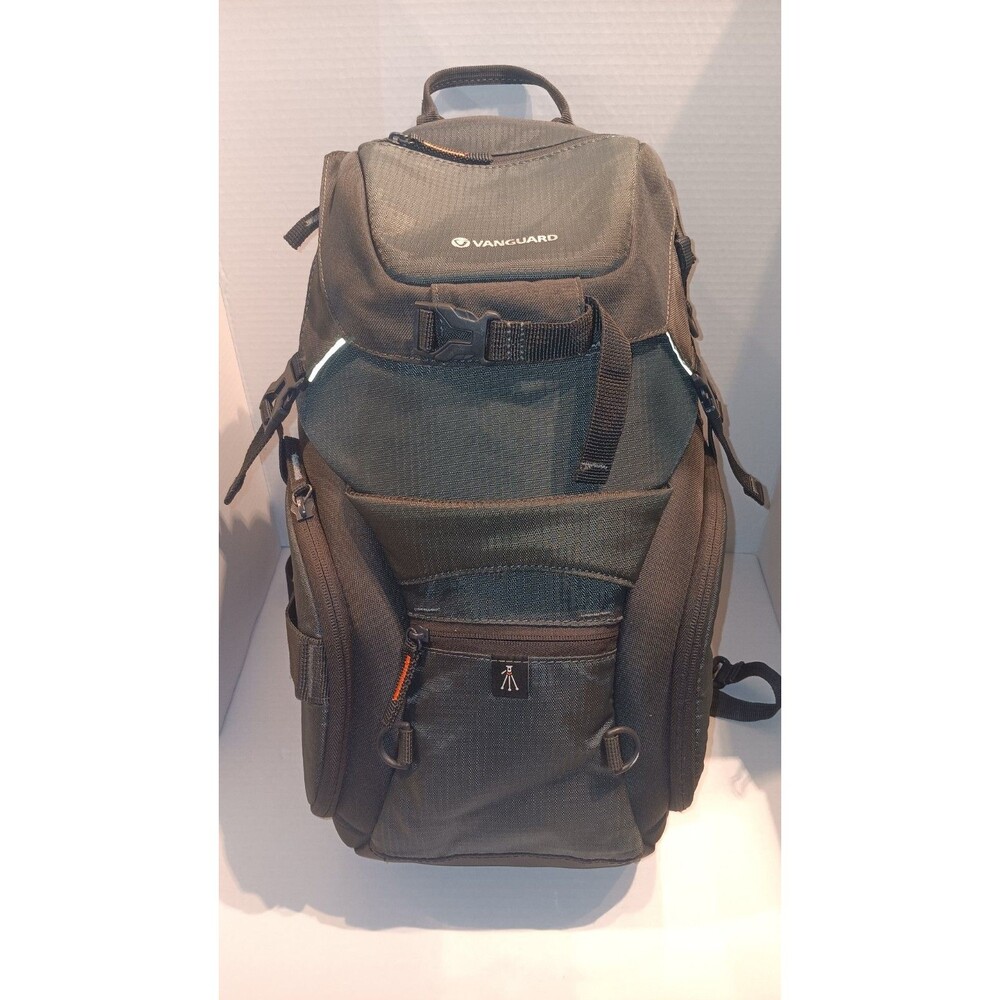 Heavy Duty Vanguard Adapter  46 Backpack Black 17 inches Tall by 10 inches wide